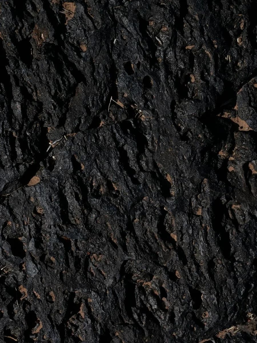 Basalto Grigio — Grauer Basalt · Feinkörnig